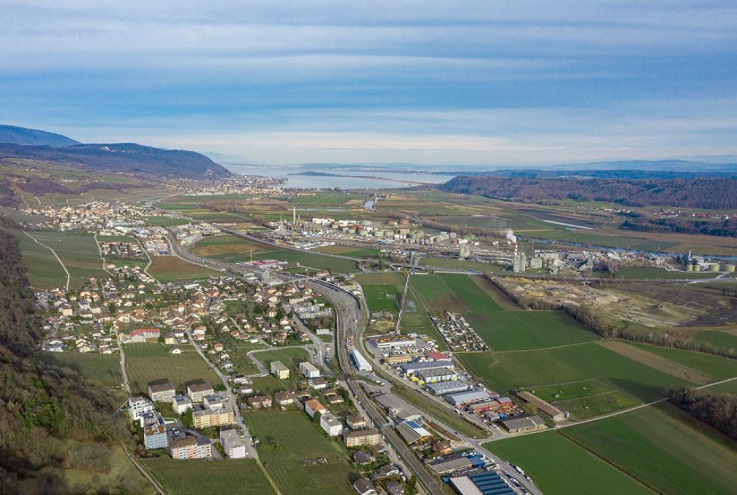 Groupe E exploite le chauffage à distance Entre-deux-Lacs à Cornaux (Neuchâtel)