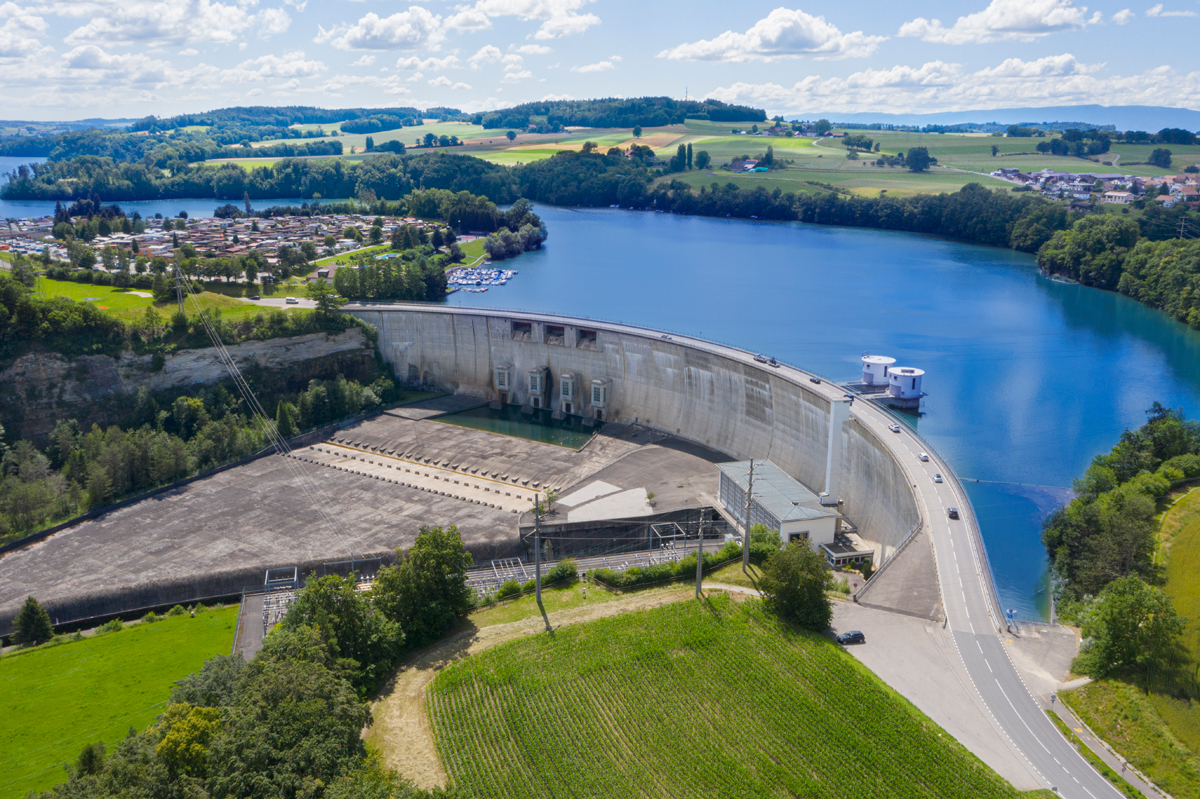 Vue aérienne du barrage de Schiffenen