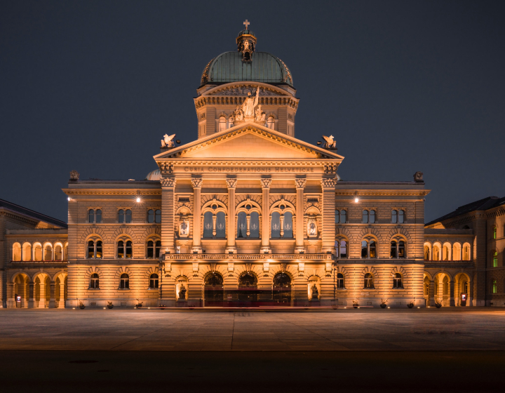 Le Palais fédéral illuminé