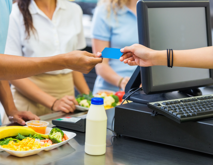 un paiement effectué à la cafétéria