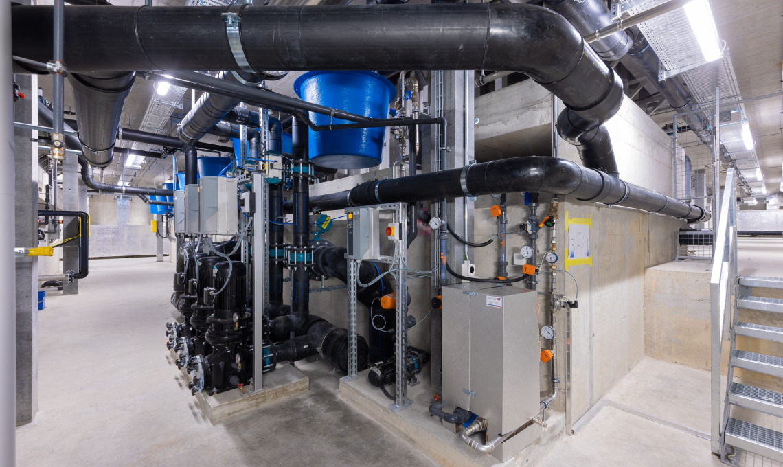 Die technischen Anlagen des Schwimmbads Marly, ausgeführt von Groupe E