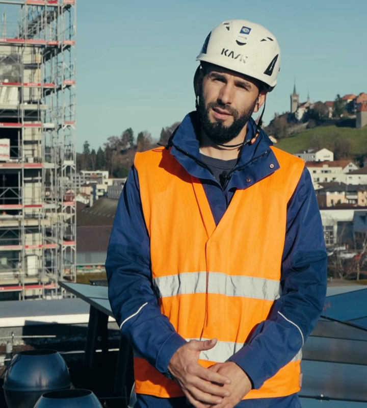 Photo d'une personne de Groupe E travaillant sur un chantier