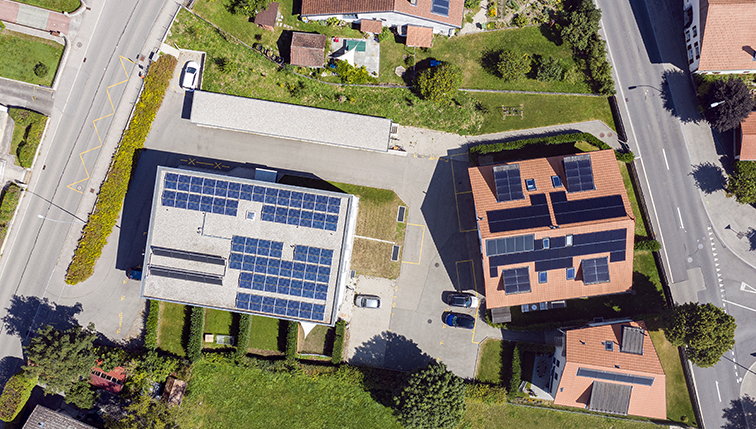 Flyer - Maintenance d'installations solaires photovoltaïques