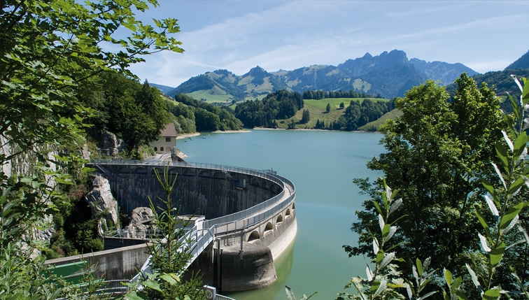 Broc / Montsalvens – Staumauer und Kraftwerk