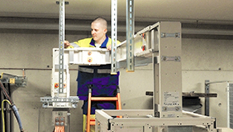 Kabelkanäle, sicheres Transport von Starkstrom