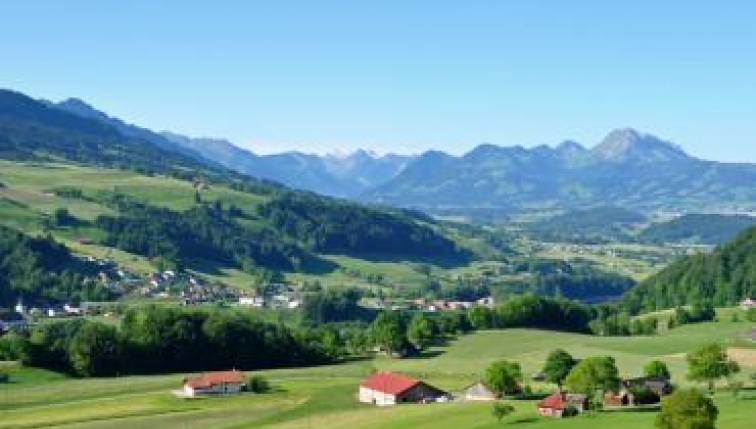 La Roche nimmt sein neues Fernwärmenetz in Betrieb 