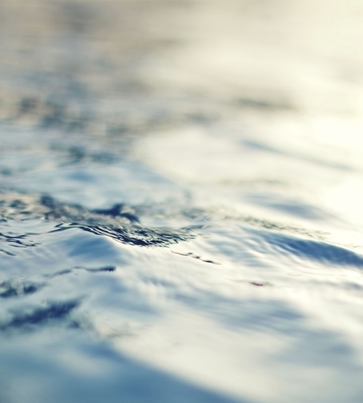 De l'eau pur comme traitée par un adoucisseur d'eau industrielle