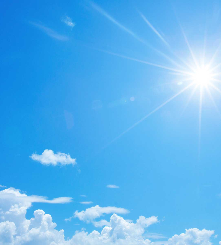 Ciel bleu et soleil