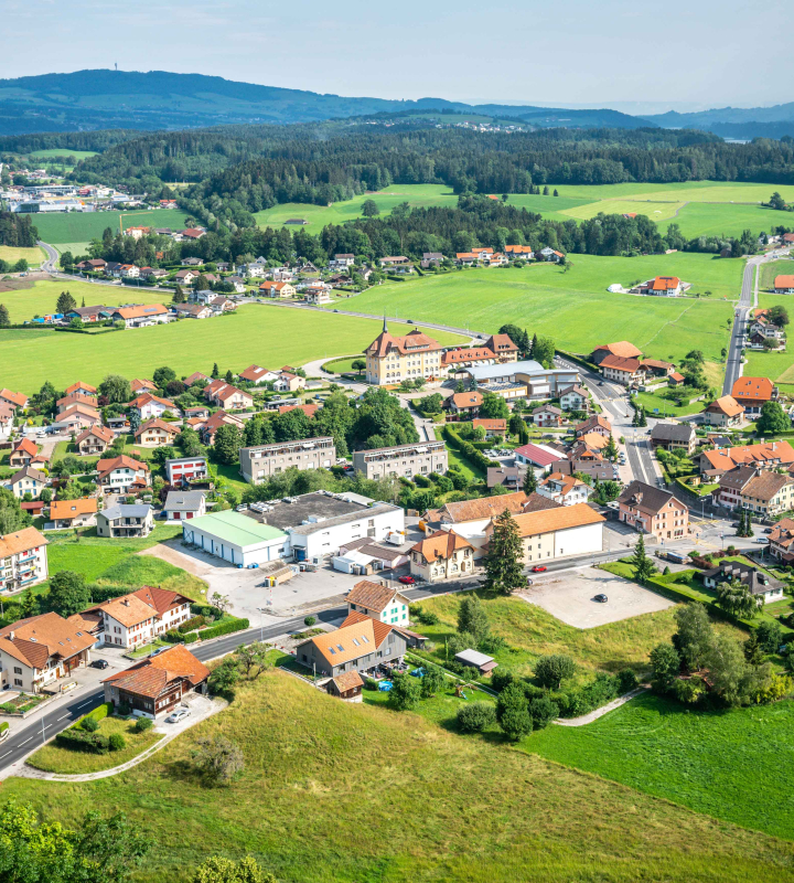 Vue aérienne du village d'Épagny
