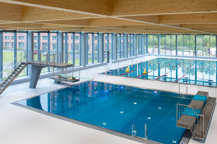 Garantir la qualité de l'eau des piscines avec Groupe E