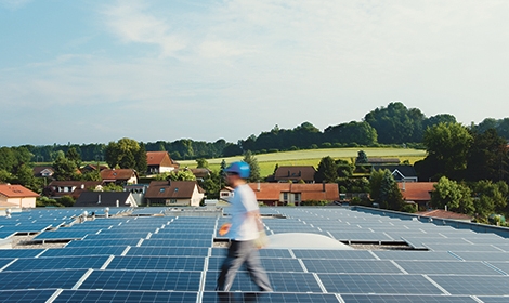 Die Fotovoltaik für Industrie- und Agrargebäude Die Fotovoltaik für Industrie- und Agrargebäude