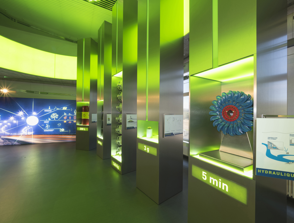 Intérieur de la visite d'Electrobroc