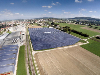 Champ solaire à Payerne